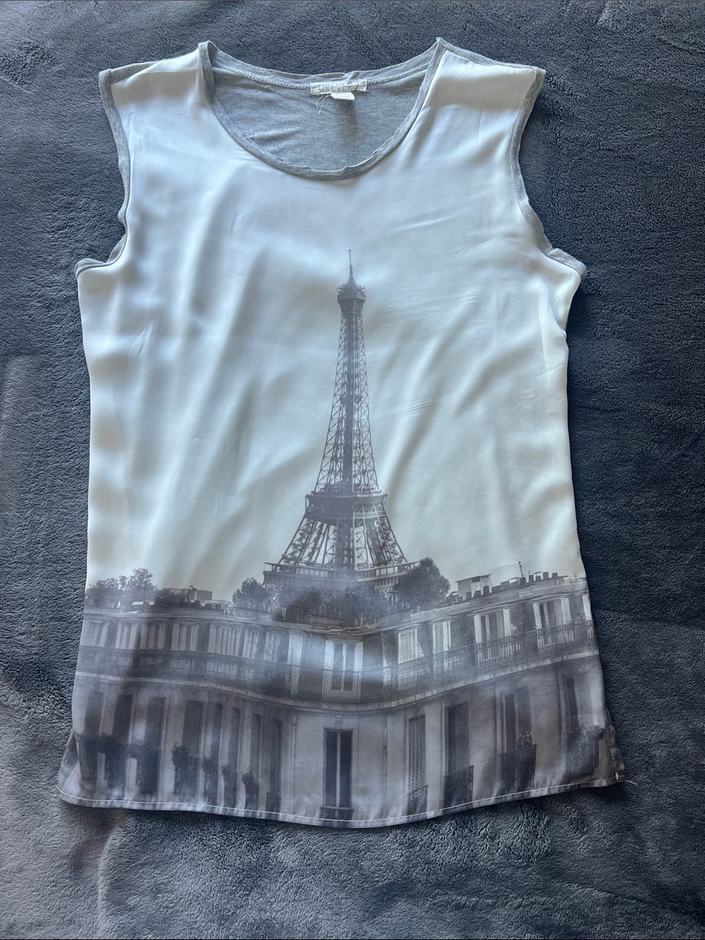 Forever 21 Eiffel Tower Graphic Tank - Light Gray